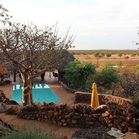 Okutala Etosha Lodge Outjo Dış mekan fotoğraf