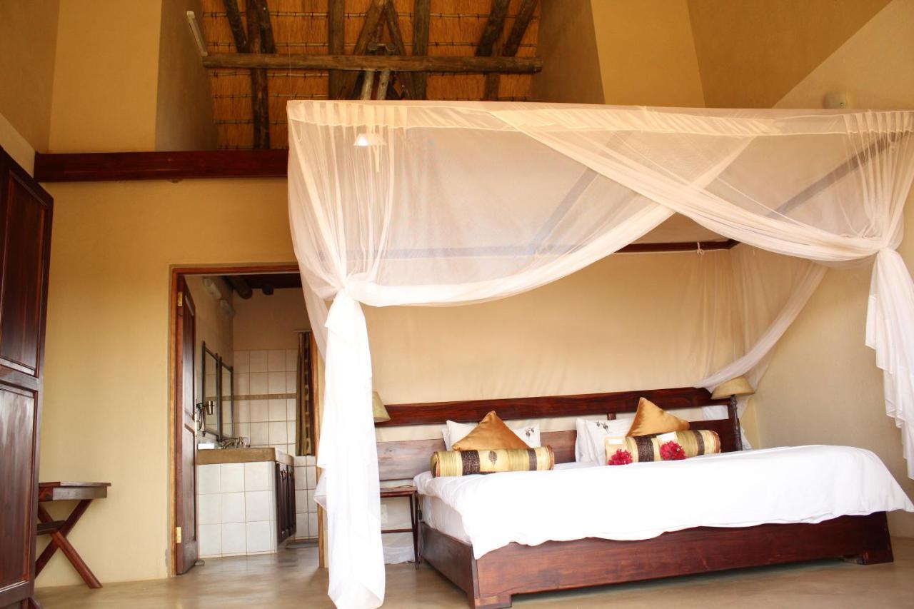 Okutala Etosha Lodge Outjo Dış mekan fotoğraf