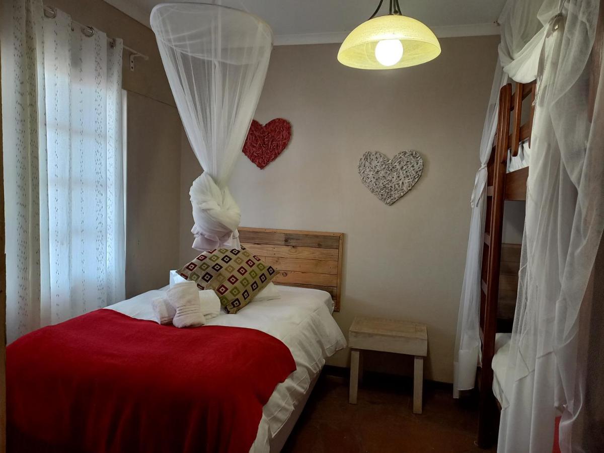 Okutala Etosha Lodge Outjo Dış mekan fotoğraf